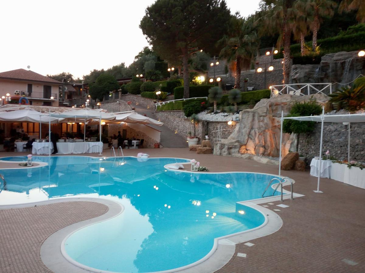 Villa Al Rifugio Cava De' Tirreni Bagian luar foto